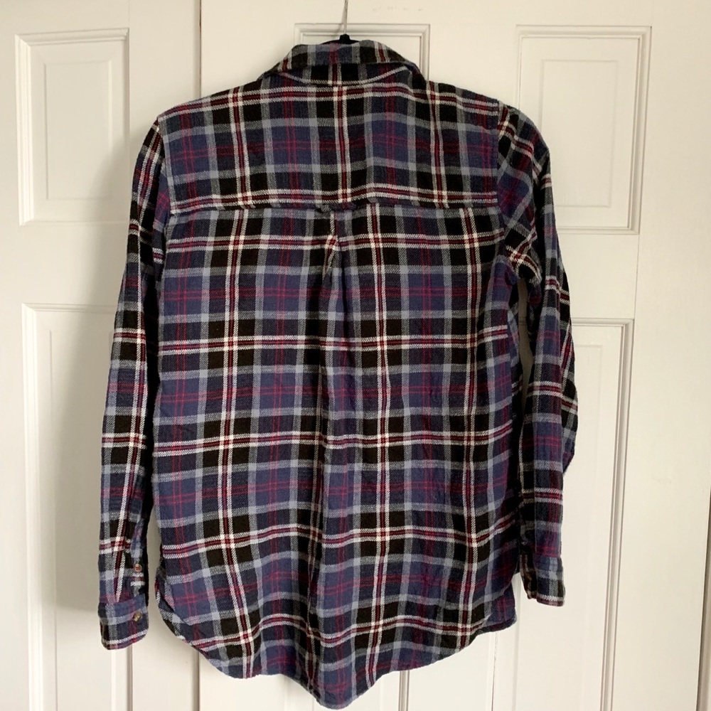 American Eagle Flannel Boyfriend Fit - Picture 7 of 7